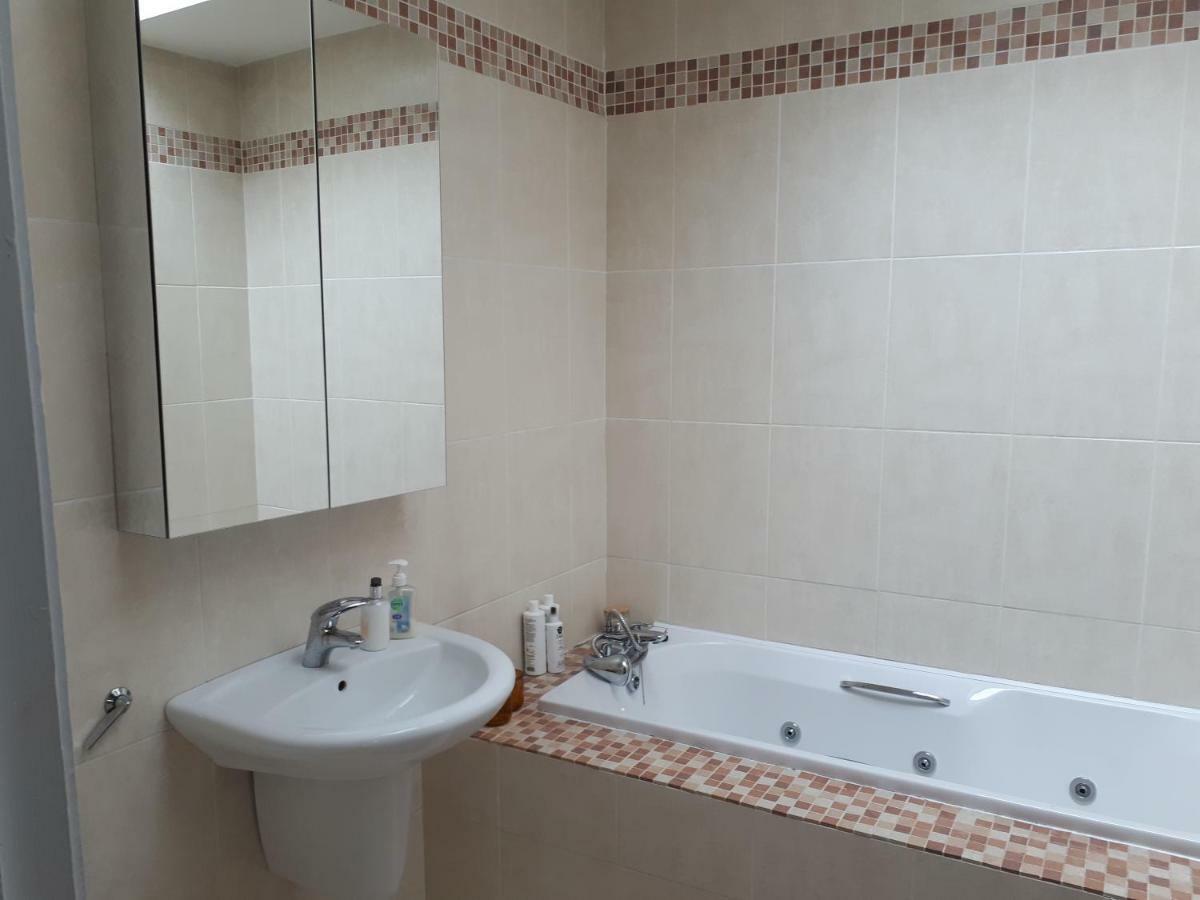 Luxurious Penthouse Apartment 1 , City Centre Kilkenny Exteriér fotografie
